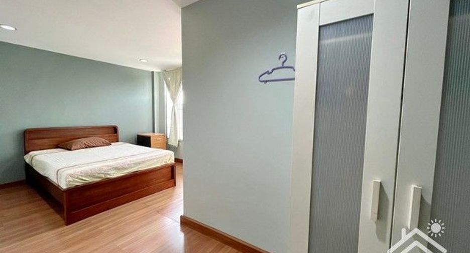 For rent 3 bedrooms house in Mueang Samut Prakan, Samut Prakan