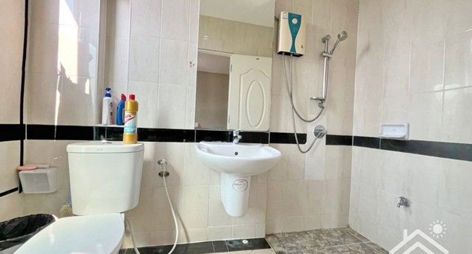 For rent 3 bedrooms house in Mueang Samut Prakan, Samut Prakan