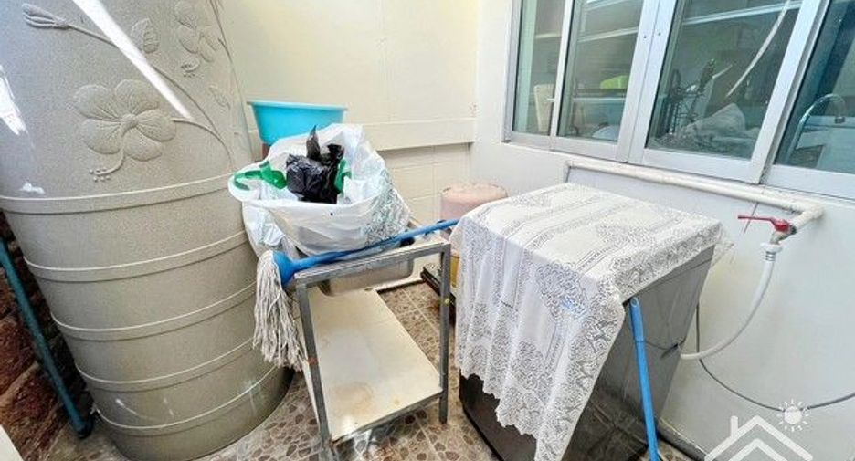 For rent 3 bedrooms house in Mueang Samut Prakan, Samut Prakan