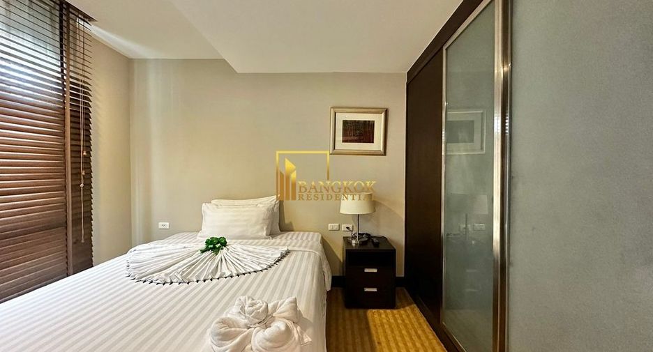 For rent 3 bedrooms serviced apartment in Yan Nawa, Bangkok