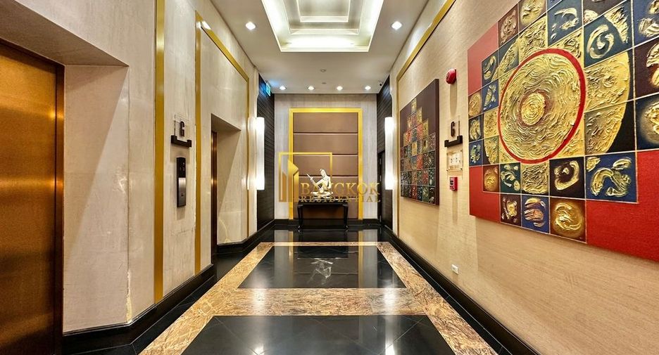 For rent 3 bedrooms serviced apartment in Yan Nawa, Bangkok