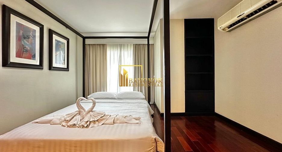 For rent 2 bedrooms serviced apartment in Yan Nawa, Bangkok