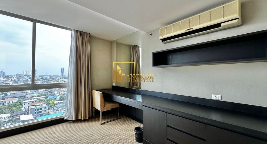 For rent 2 bedrooms serviced apartment in Yan Nawa, Bangkok