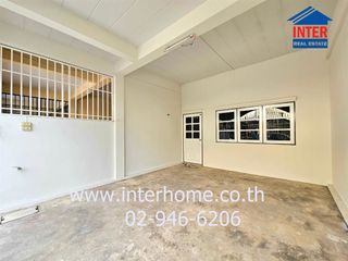 For sale 2 bed townhouse in Mueang Nakhon Pathom, Nakhon Pathom