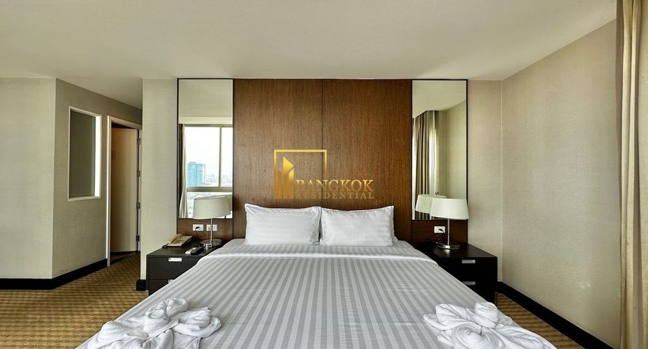 For rent 2 bedrooms serviced apartment in Yan Nawa, Bangkok