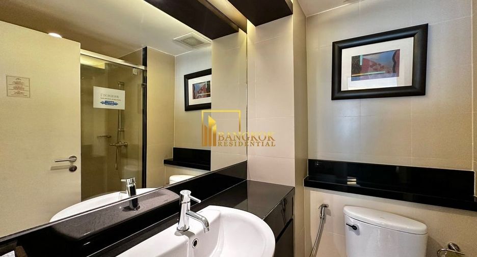 For rent 2 bedrooms serviced apartment in Yan Nawa, Bangkok