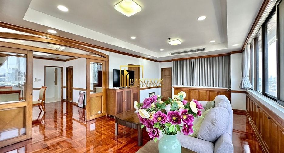 À louer 3 chambres condo à Khlong Toei, Bangkok