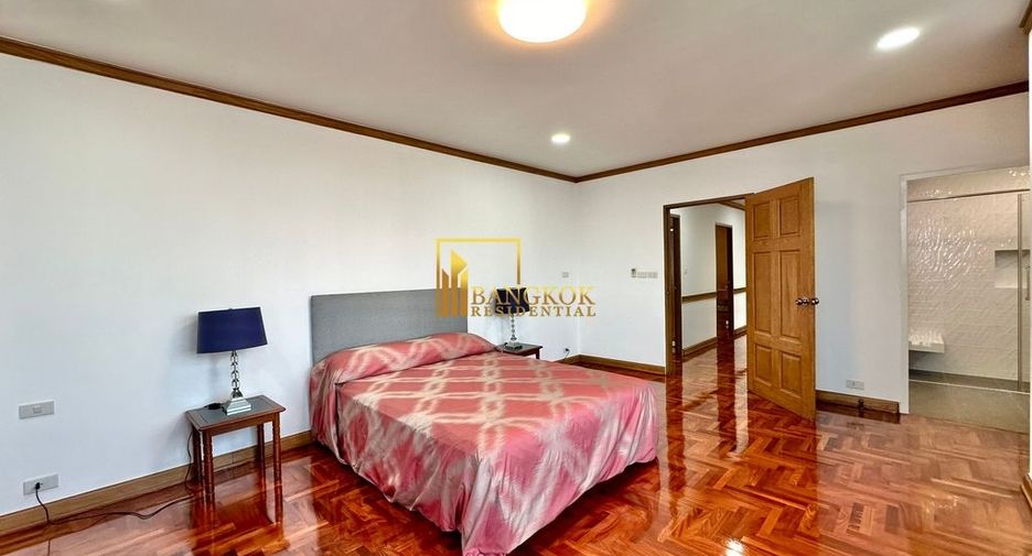 À louer 3 chambres condo à Khlong Toei, Bangkok