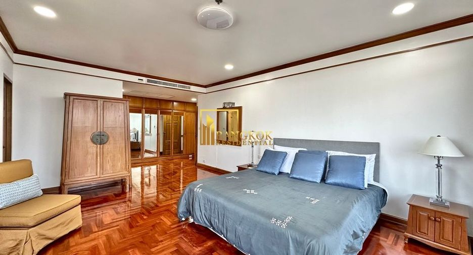 À louer 3 chambres condo à Khlong Toei, Bangkok