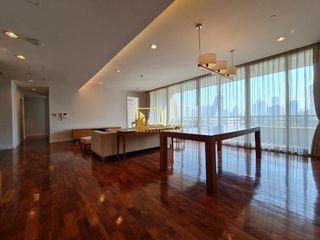 À louer 3 chambres appartement à Watthana, Bangkok