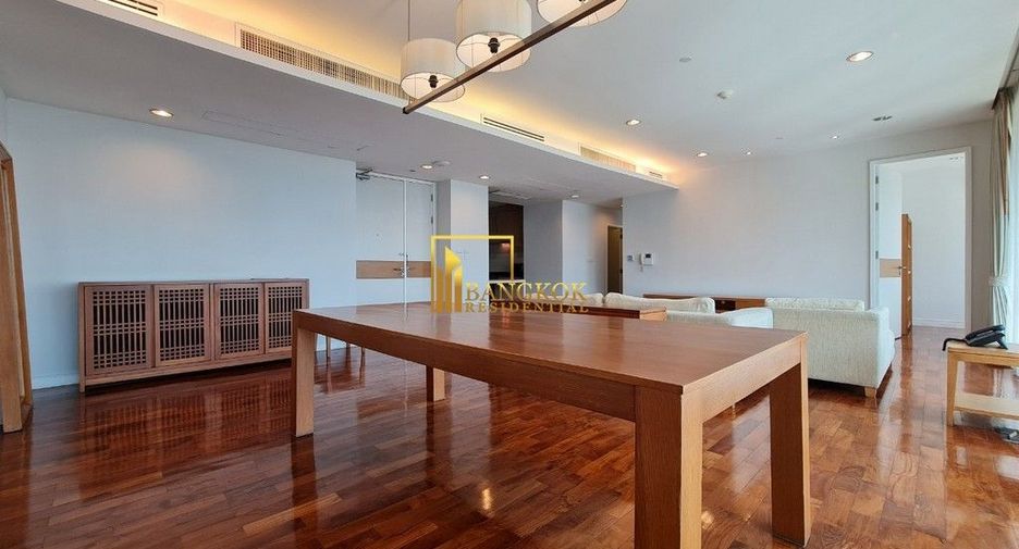 À louer 3 chambres appartement à Watthana, Bangkok