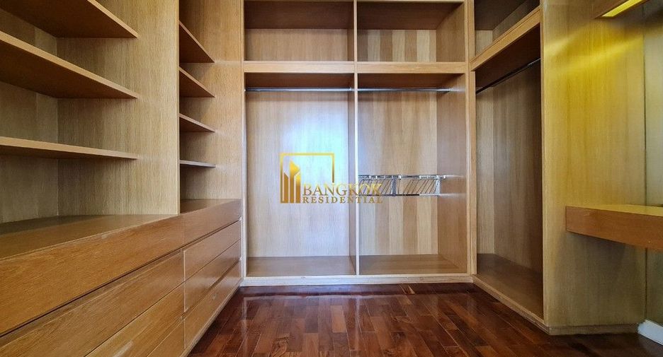 À louer 3 chambres appartement à Watthana, Bangkok