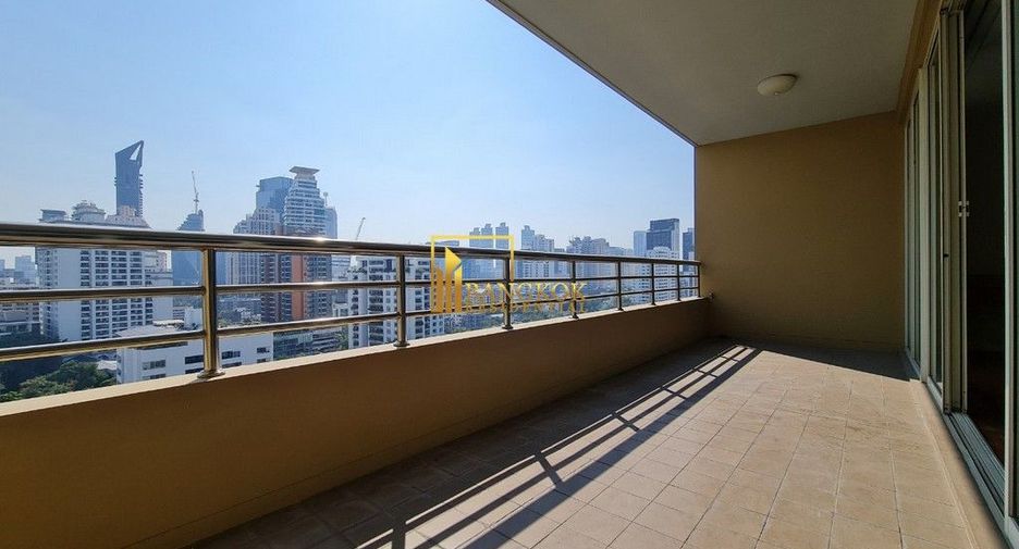 À louer 3 chambres appartement à Watthana, Bangkok