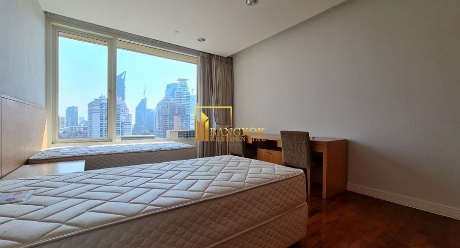 À louer 3 chambres appartement à Watthana, Bangkok