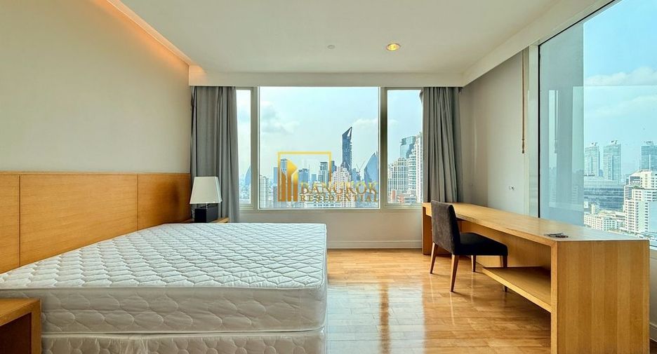 À louer 3 chambres condo à Watthana, Bangkok