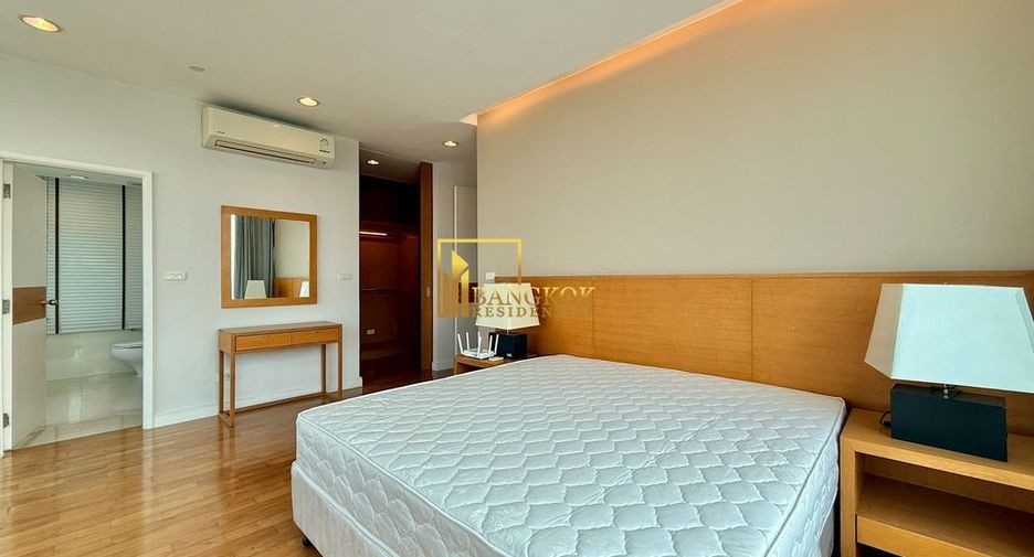À louer 3 chambres condo à Watthana, Bangkok