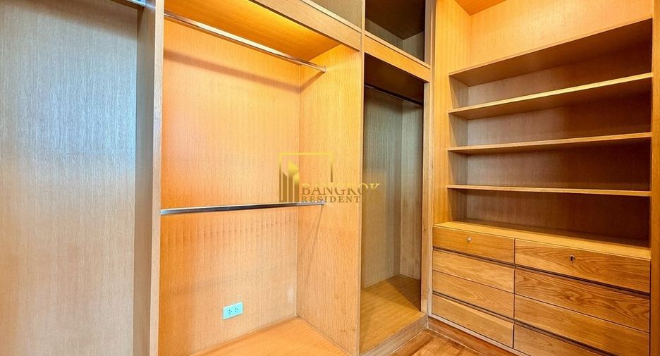 À louer 3 chambres condo à Watthana, Bangkok
