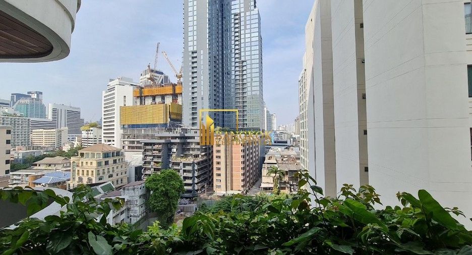 Apartamento en alquiler de 3 habitaciones en Khlong Toei, Bangkok