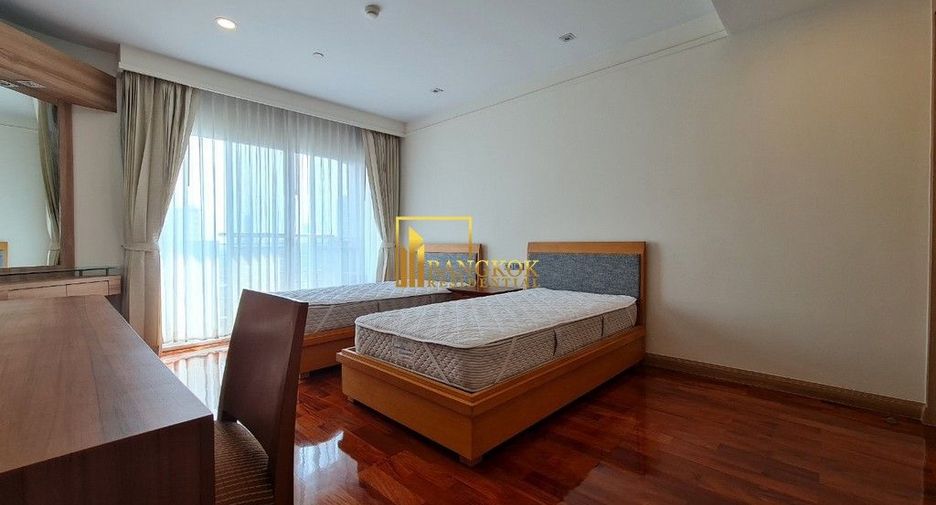 Apartamento en alquiler de 3 habitaciones en Khlong Toei, Bangkok