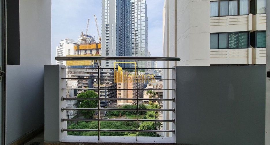 Apartamento en alquiler de 3 habitaciones en Khlong Toei, Bangkok