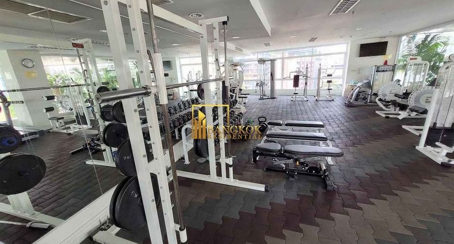 Apartamento en alquiler de 3 habitaciones en Khlong Toei, Bangkok