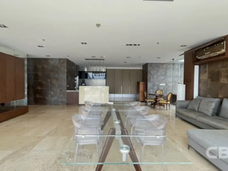 For sale 4 bedrooms condo in Watthana, Bangkok