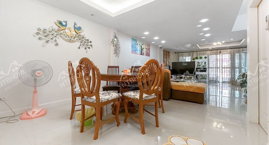 For sale 3 bed house in Pak Kret, Nonthaburi
