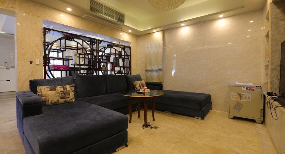 Haus zum Kauf mit 6 Zimmer in Central Pattaya, Pattaya