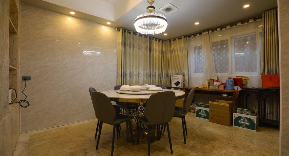 Haus zum Kauf mit 6 Zimmer in Central Pattaya, Pattaya