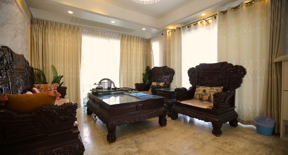 Haus zum Kauf mit 6 Zimmer in Central Pattaya, Pattaya