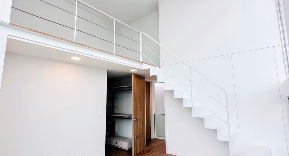 For rent and for sale 3 bedrooms house in Saphan Sung, Bangkok