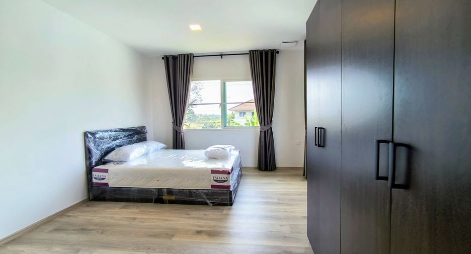 Haus zur Miete mit 3 Zimmer in Bang Phli, Samut Prakan