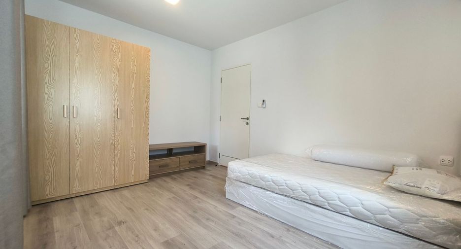 Haus zur Miete mit 3 Zimmer in Bang Phli, Samut Prakan