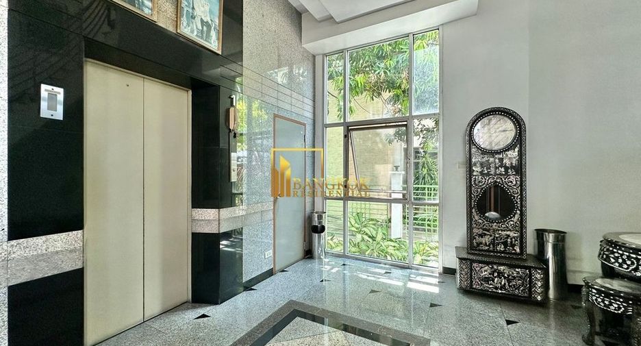 For rent 2 bedrooms apartment in Watthana, Bangkok