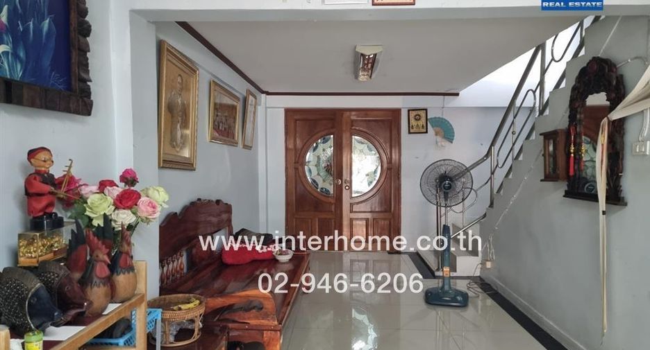 For sale 9 bed retail Space in Bang Phlat, Bangkok