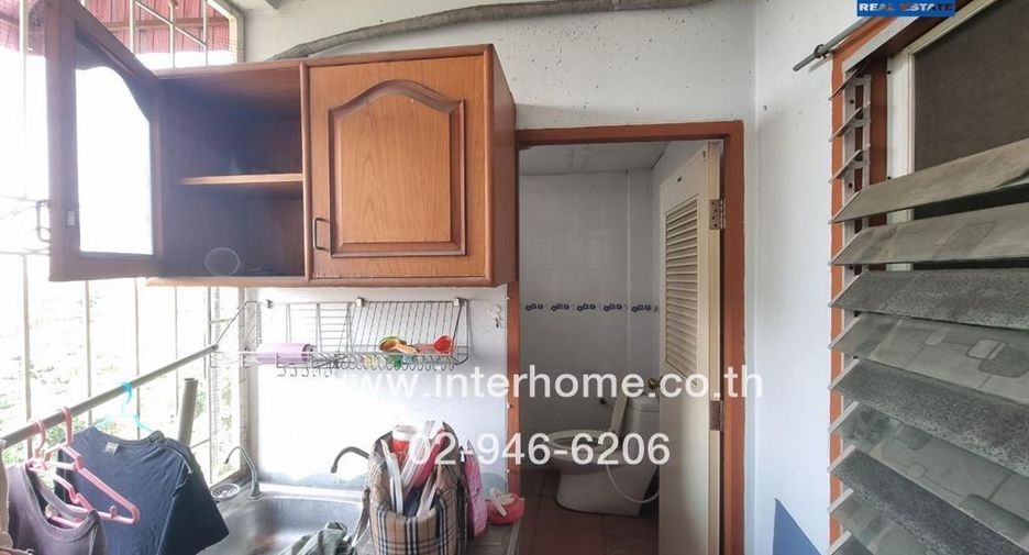 For sale 9 bed retail Space in Bang Phlat, Bangkok