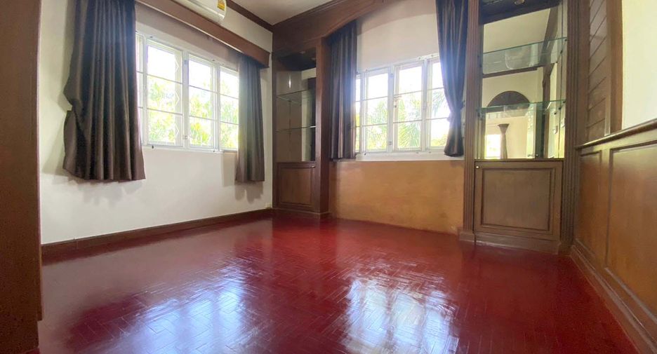 For rent 3 ベッドルーム house in San Sai, Chiang Mai