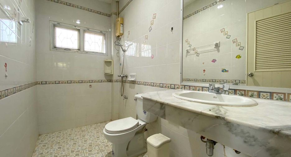 For rent 3 ベッドルーム house in San Sai, Chiang Mai