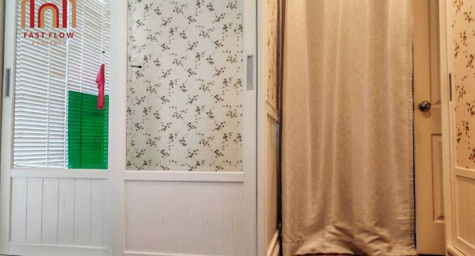 For sale 3 bedrooms house in Taling Chan, Bangkok