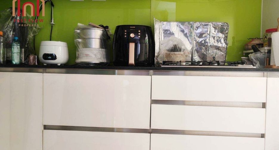 For sale 3 bedrooms house in Taling Chan, Bangkok