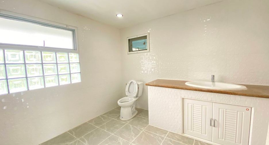 For sale 11 bedrooms house in Bang Lamung, Chonburi