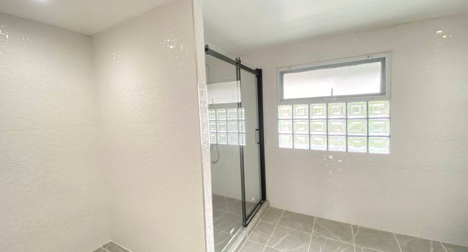For sale 11 bedrooms house in Bang Lamung, Chonburi