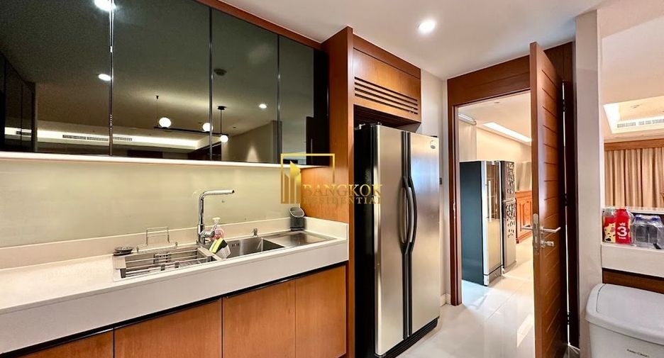 À louer 3 chambres condo à Watthana, Bangkok