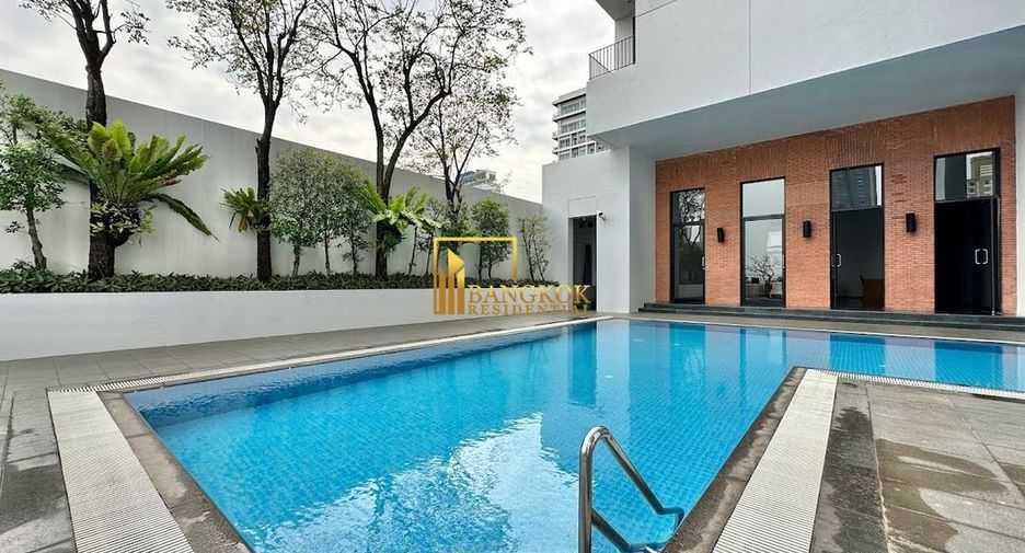 À louer 2 chambres condo à Watthana, Bangkok