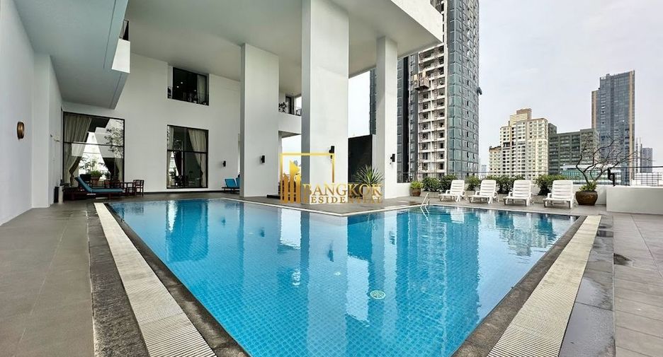 À louer 2 chambres condo à Watthana, Bangkok