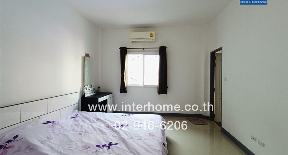 For sale 3 bed townhouse in Min Buri, Bangkok