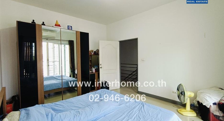 For sale 3 bed townhouse in Min Buri, Bangkok