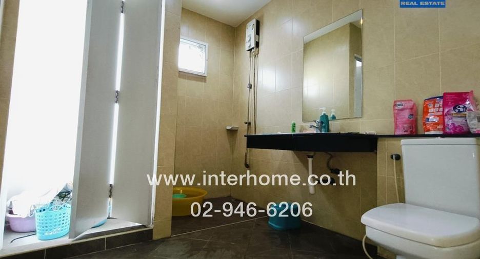 For sale 3 bed townhouse in Min Buri, Bangkok