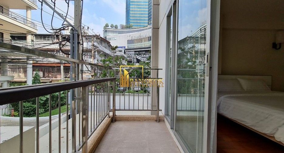 出租 2 卧室 公寓 在 Khlong Toei, 曼谷