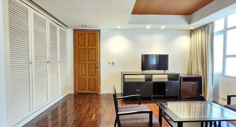 For rent 2 bedrooms apartment in Pathum Wan, Bangkok